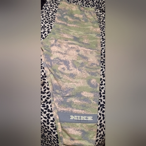 Nike Sportswear Essential Fleece Curve Sweatpants - Picture 1 of 5